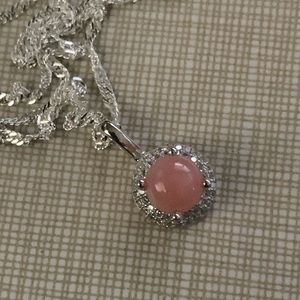 New beautiful minimalist Natural Pink Opal SS925 Cz’s pendant necklace